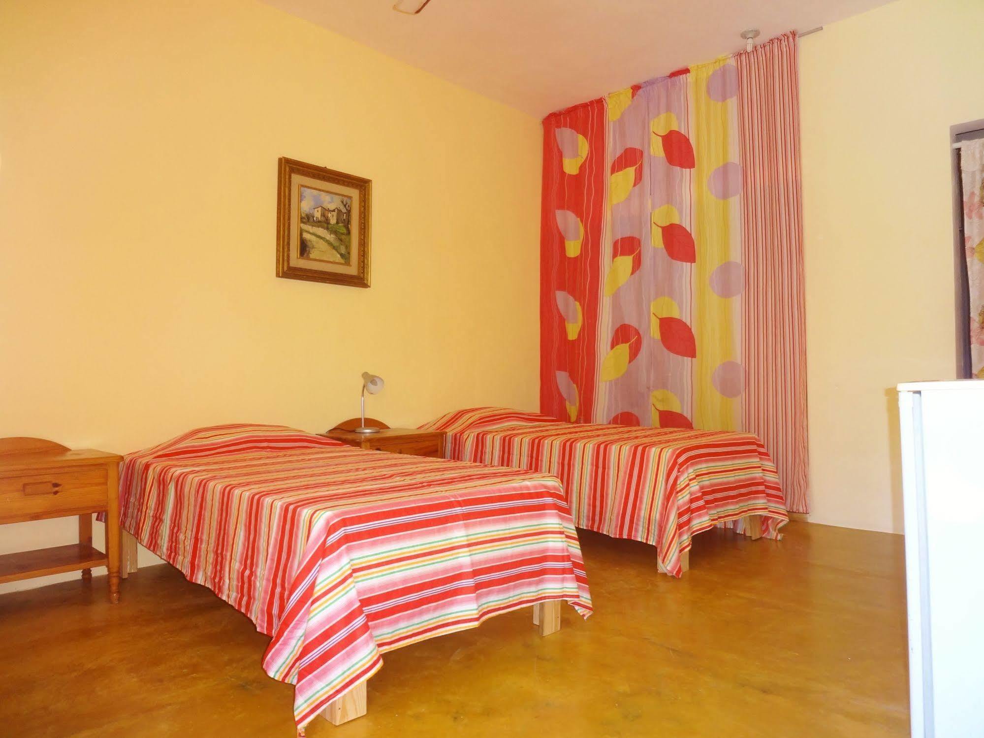 קברטה Gipsy Ranch Rooms מראה חיצוני תמונה