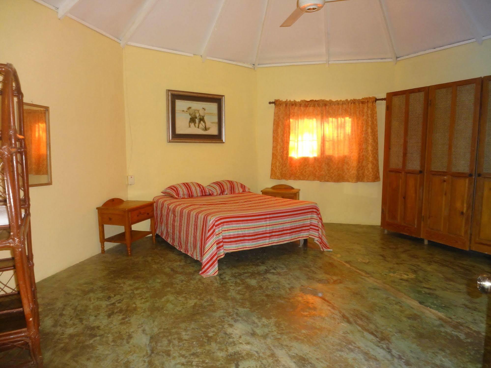 קברטה Gipsy Ranch Rooms מראה חיצוני תמונה