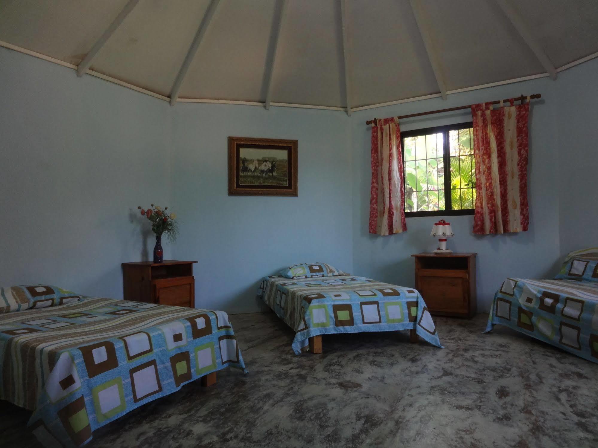 קברטה Gipsy Ranch Rooms מראה חיצוני תמונה