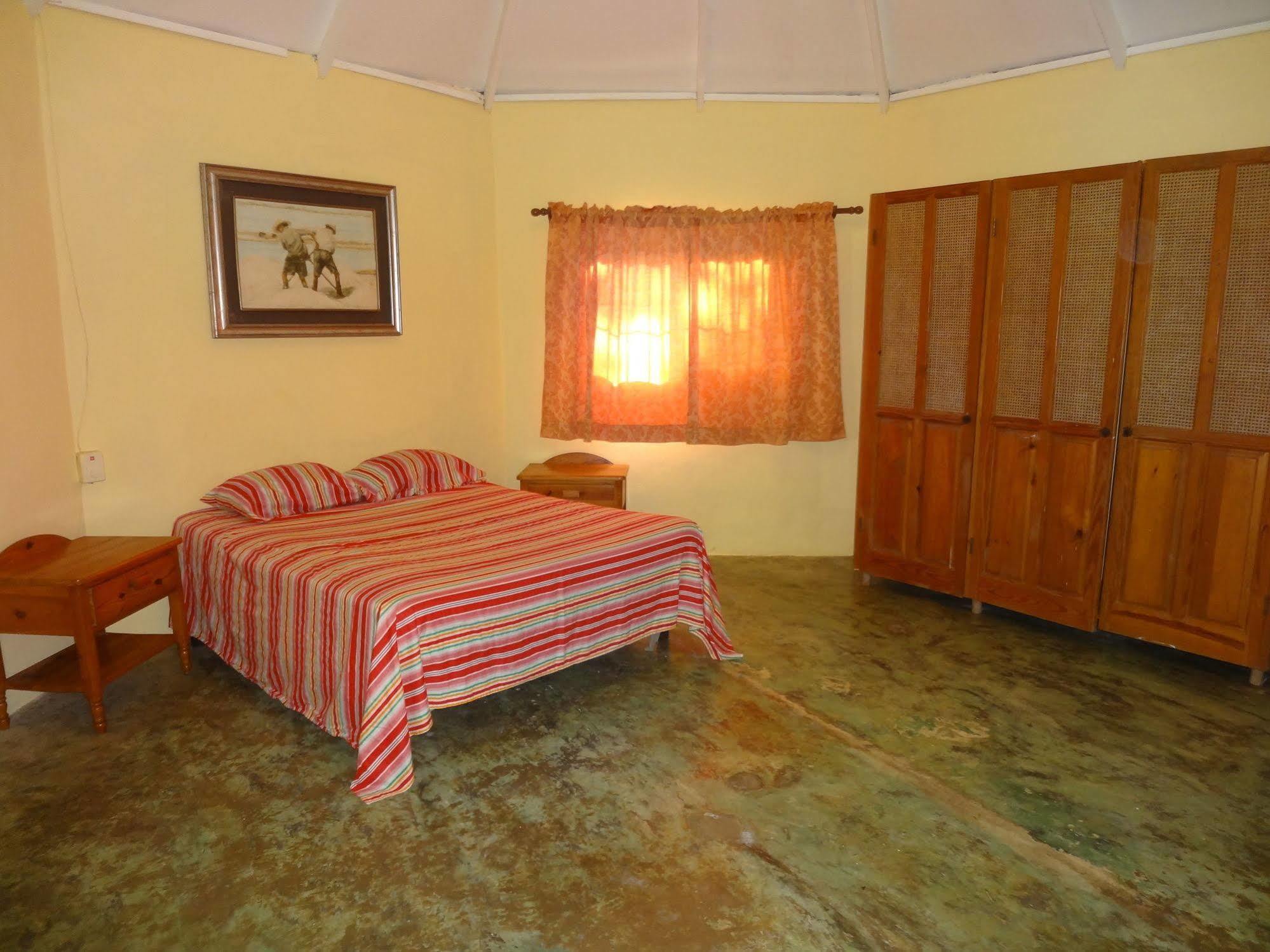 קברטה Gipsy Ranch Rooms מראה חיצוני תמונה